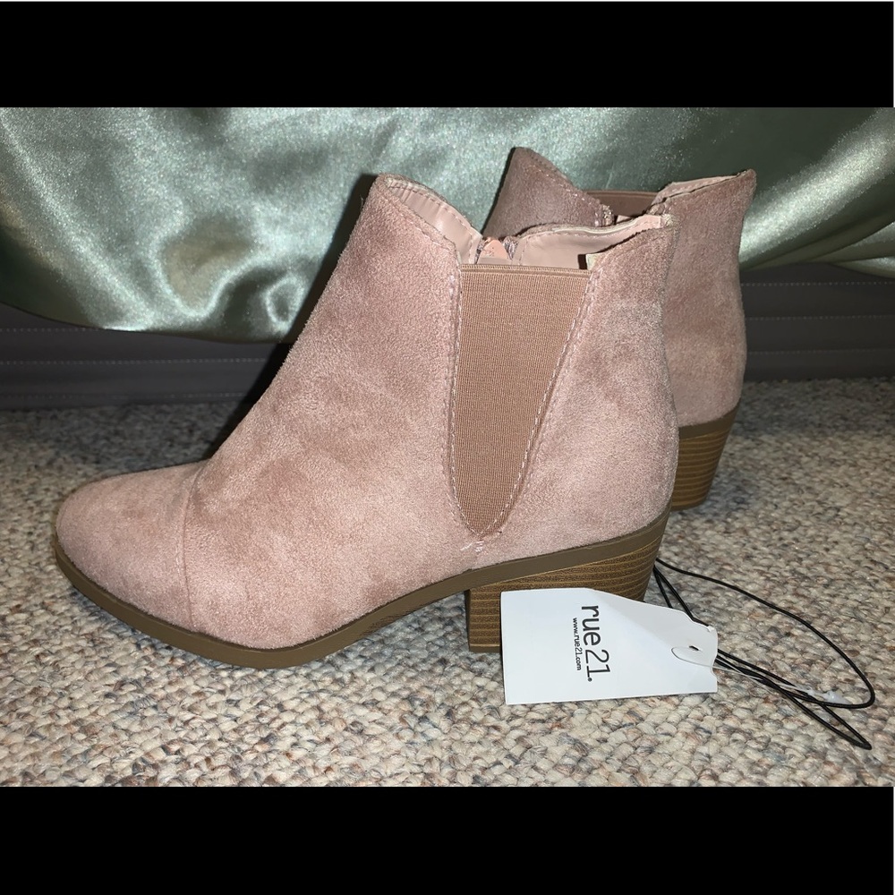 NWT Booties